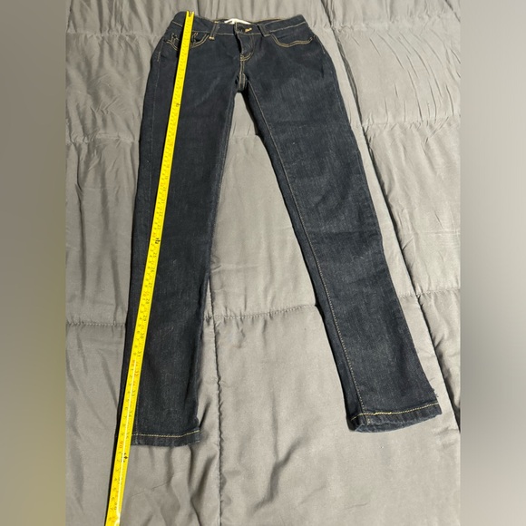 Like new Levi’s skinny jeans size 3S - Picture 10 of 14